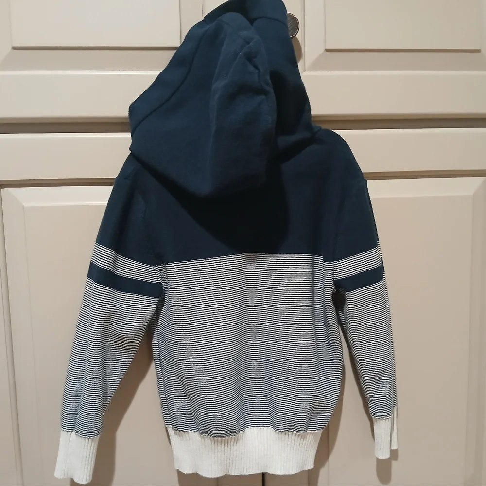 Cat & Jack Sweater Boy's Size:XS 4-5 Hooded Navy Blue 2 Button Long Sleeve - Picture 3 of 7